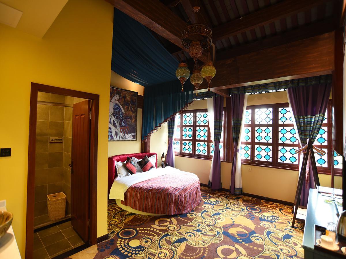 Vegas Cultural Hotel Chengdu Exterior photo
